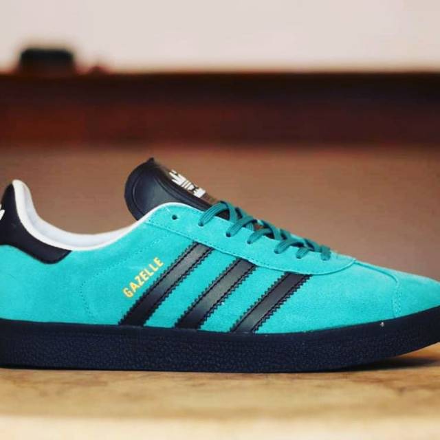 ADIDAS GAZELLE TOSCA BLACK BNIB made in Indonesia