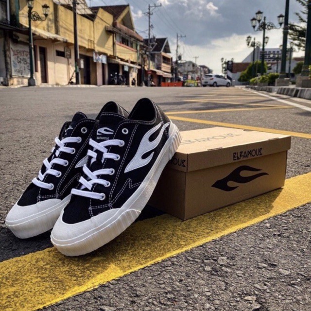 Elfamous Elzero Low / Sepatu Elfamous / Sepatu motif api