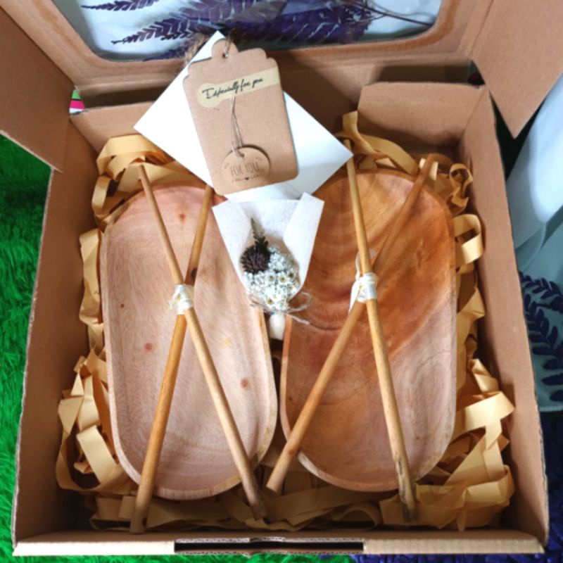 

GIFT BOX L1 - Hadiah Ulangtahun - Wedding - Dll