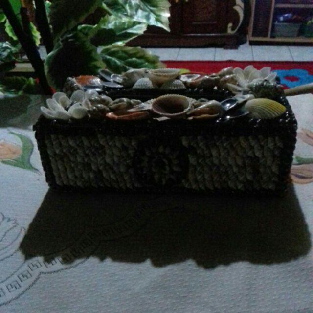 Tempat Tisu Full Kerang
