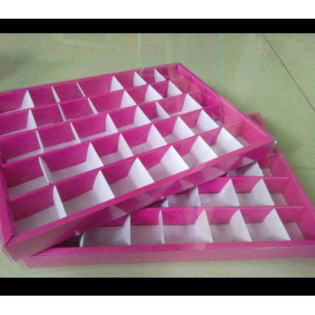 

Box sekat 35 sudah jadi - sekat 7x5 - box kotak coklat sekat 35