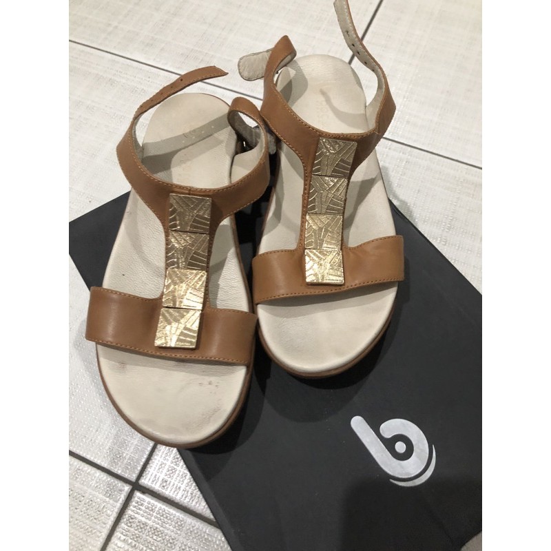 PRELOVED bocorocco sepatu sendal wanita perempuan pillow concept bekas seken second sekon