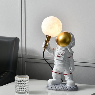 Table Lamp Lampu Tidur Lampu Hias Lampu Meja 3D Moonlight Spaceman Astronaut Tinggi 41CM Modern Style Material Resin High Quality LAmpu LED G4 Warm White Sangat Cocok Untuk Dekorasi KAmar Tidur Ruang Belajar Anak dan Dewasa