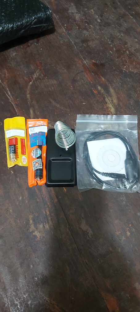 Tempat Alat Letak Pegangan Solder Stand Holder Di Meja Dudukan Metal