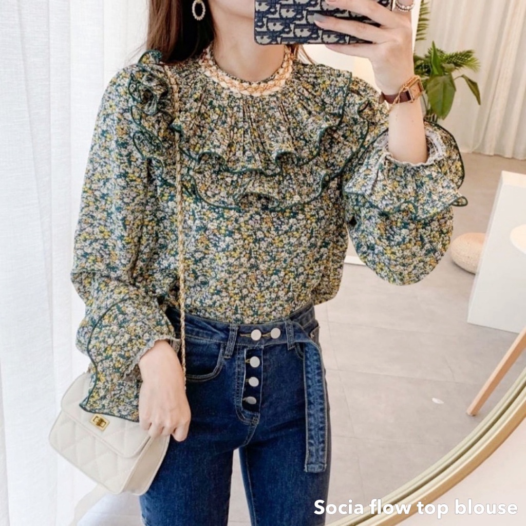 Socia flow top blouse - Thejanclothes