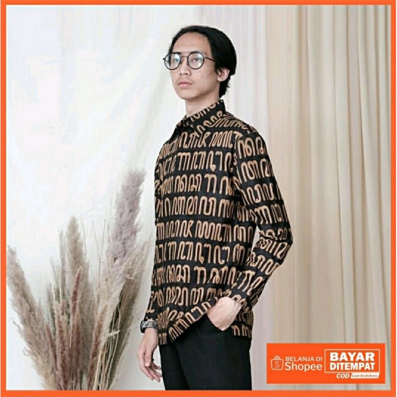 Kemeja Batik Pria Lengan Panjang Motif Aksara