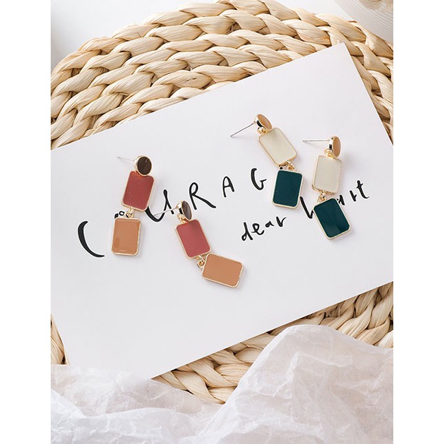 LRC Anting Tusuk Fashion A Powder + Dripping Oval Earrings D66118