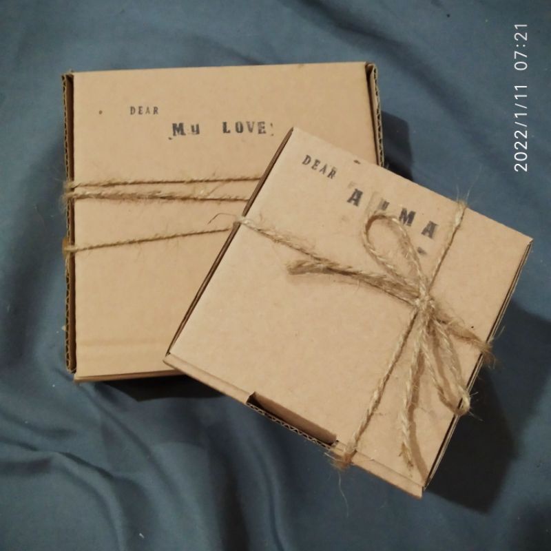 

Sparepart.craft - Box eceran - Box ecer Hanya kotak kado - Box Hampers custom nama - kotak kado custom - private gift box bebas request nama graduation box