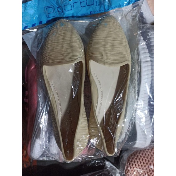 PORTO Lady Sepatu Wanita Bahan Karet