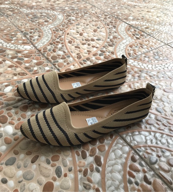 GRAVICI - Sepatu Flat Rajut Import Wanita DO-04