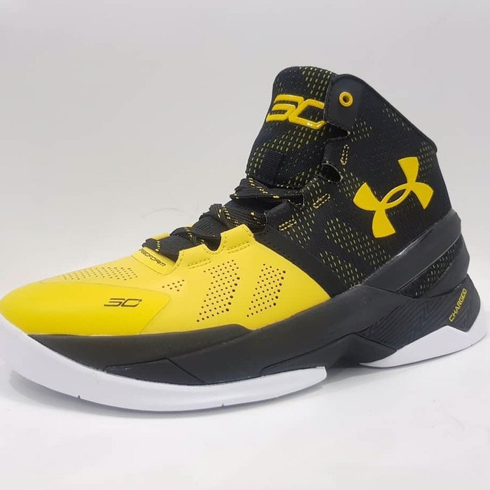 UNDER ARMOUR CURRY 2.0 *YELLOW.. BLACK