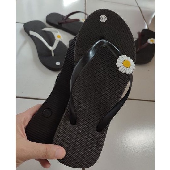 Sandal Jepit Wanita Bunga Daisy jelly