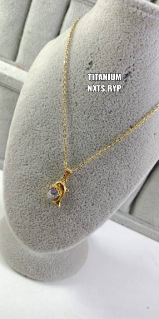 Kalung titanium tidak luntur