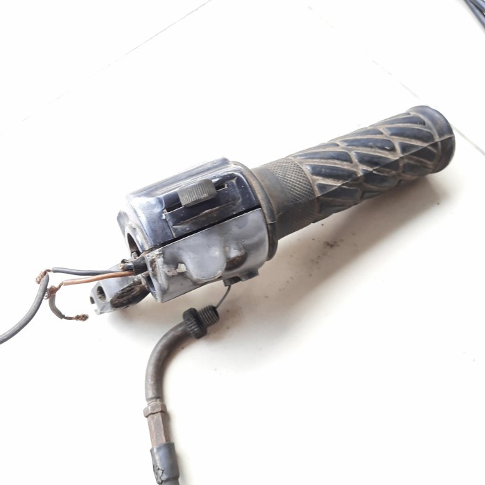 HOLDER GAS KANAN HONDA GL100 GL125 ORI ORIGINAL