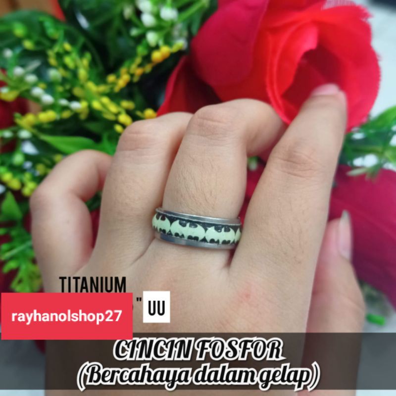 NEW&quot;&quot;CINCIN TITANIUM PRIA WANITA FOSFOR TERBARU BERCAHAYA TEMPAT GELAP MOTIF PILIHAN ANTI KARAT