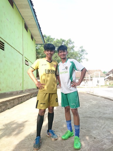 Kemeja Batik Unggul Jaya Halus Kain Tebal