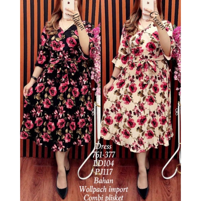 761-377 Dress Plisket Wollpeach Import