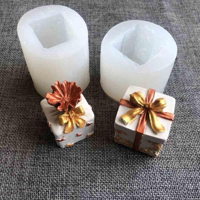 2pcs / set Cetakan Sabun Tanah Liat Gypsum Epoksi 3D Bahan Silikon Lembut Untuk Hadiah Natal