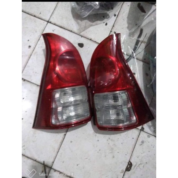 stoplamp lampu belakang Avanza Xenia 2014