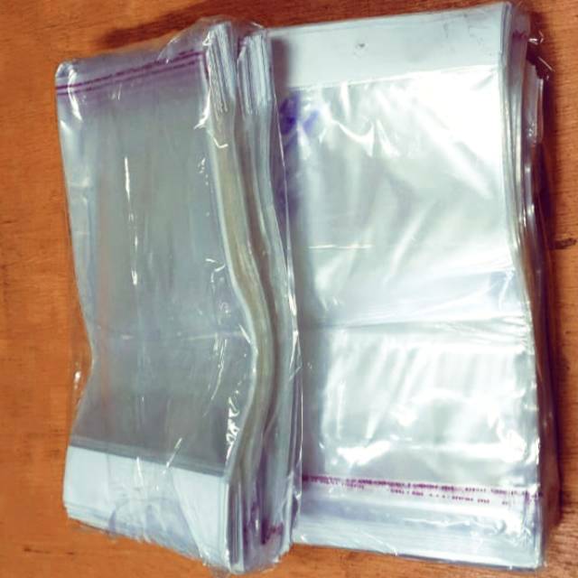 

Plastik Opp/Lem Uk 14 x 18 x 022 Gantung.isi 500 lembar