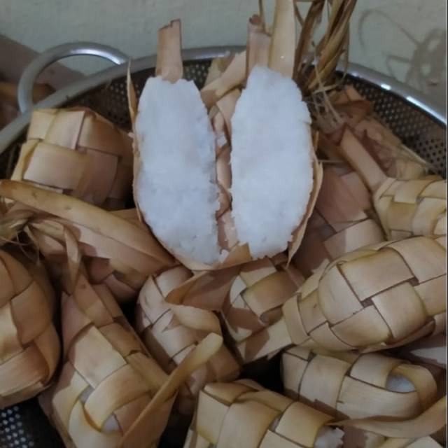 

Ketupat Matang / Ketupat Sayur