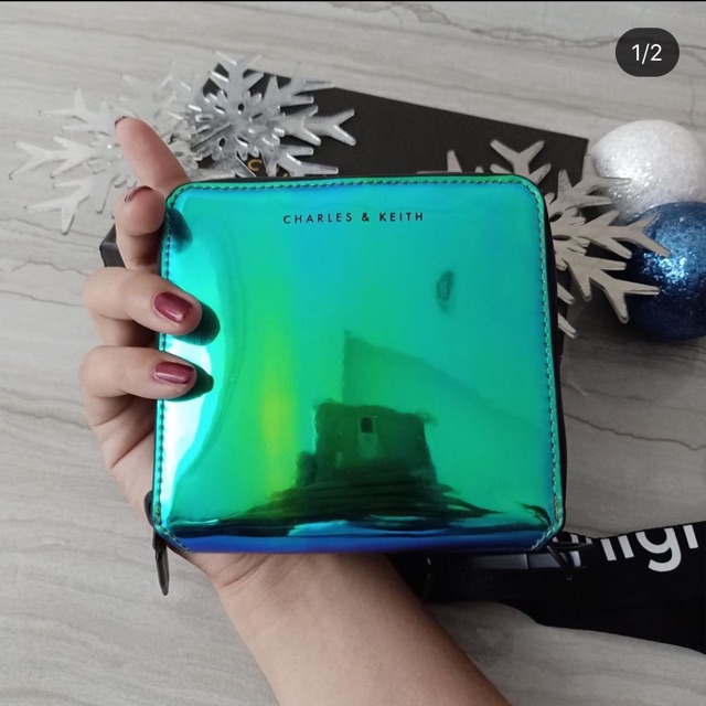 Dompet charles n keith, ada tali panjang