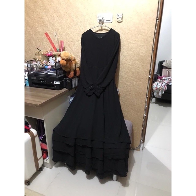 Preloved Hitam tingkat  Ihram Umrah Busui Gamis Syari Motif Polos Dress Mutiara Layer Ceruty Payung