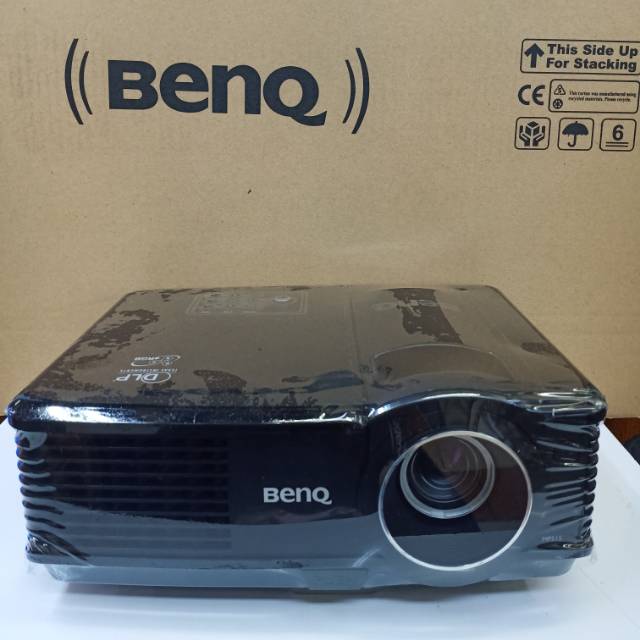 PROYEKTOR BENQ MP515.