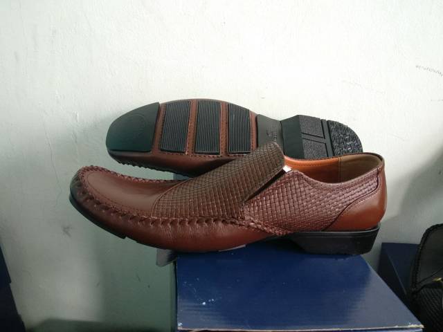 SEPATU KASUAL KULIT/ SLIP ON/ SEPATU SANTAI PRIA / ODON CIBADUYUT/ SEPATU OC 9906