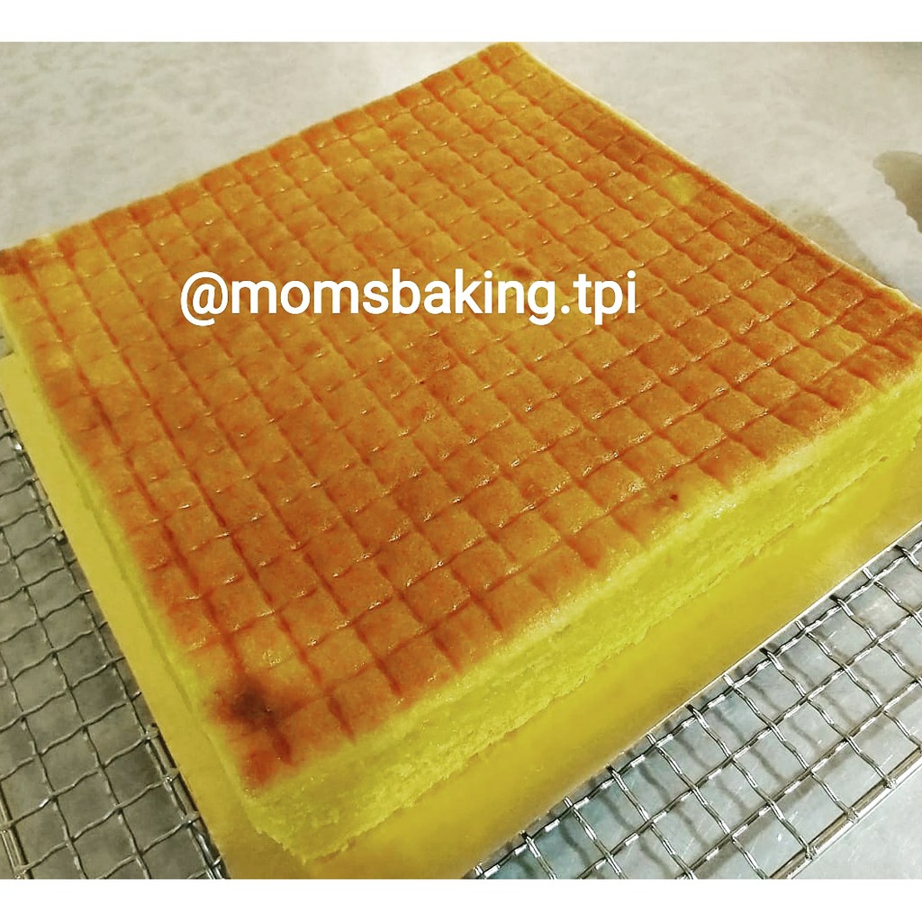 

Kue Lapis Original Premium 22x22 cm full Captong Golden Churn Creamery butter. Pre Order