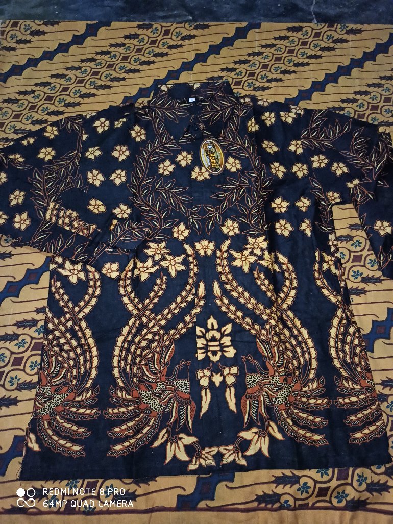 Kemeja Batik Lengan Panjang