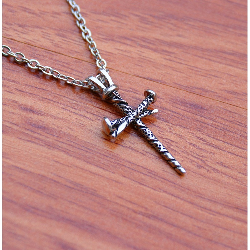 2021 Retro Titanium Steel Casting Men's Pendant Nail Necklace Cross Holiday Gift