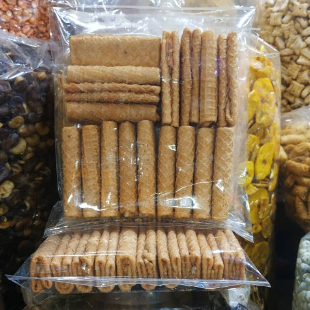 

Kue semprong lipat,,.. 250g
