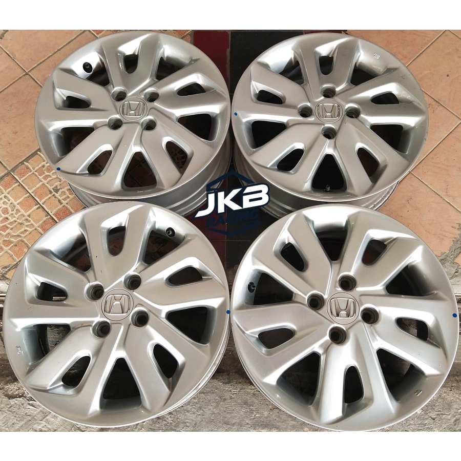 PELEK BEKAS SEKEN MOBIL MOBILIO Ring 15 Lebar 5,5 PCD 4X100 ET53 SILVER
