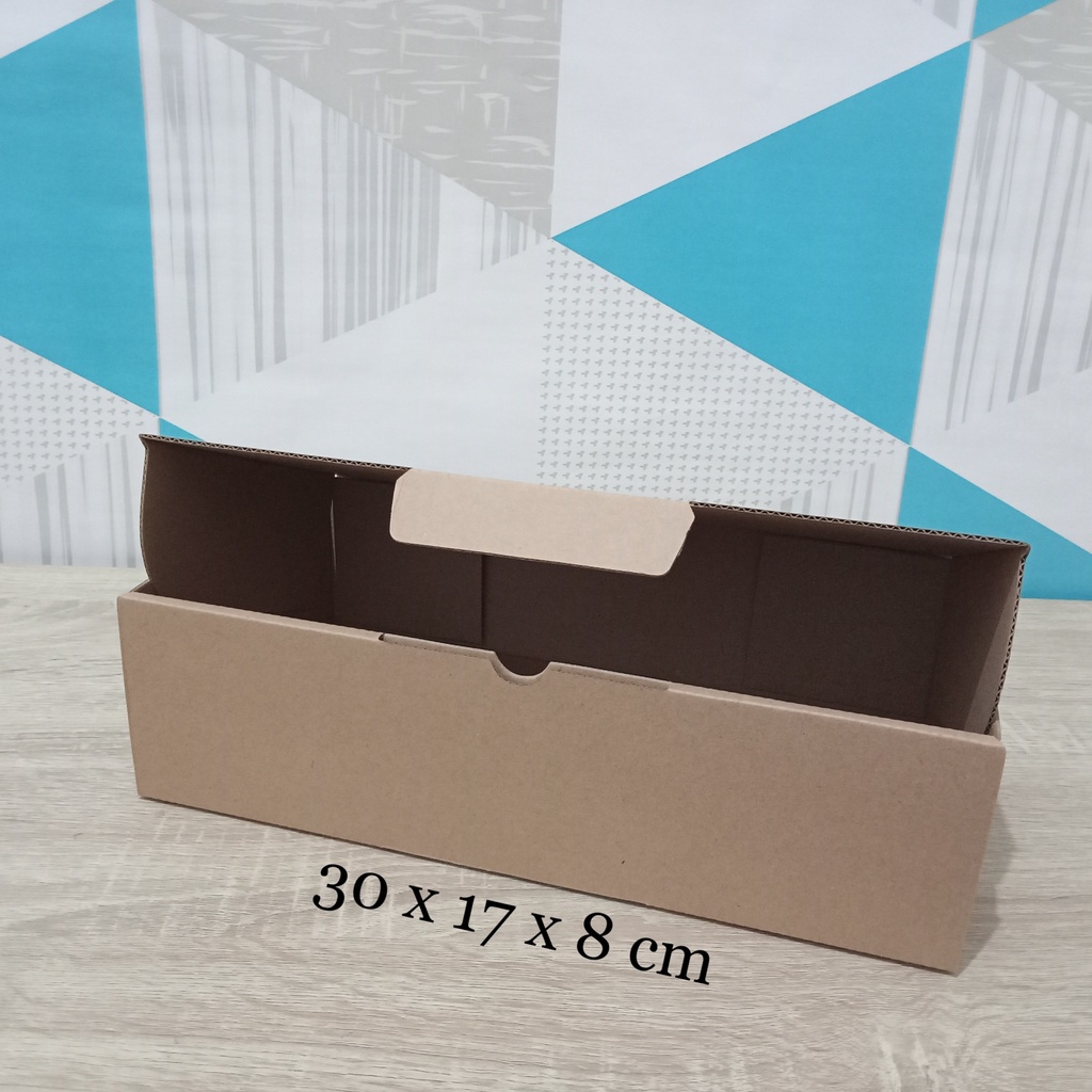 

Kardus 30 x 17 x 8 cm....Die Cut kotak aksesoris dll