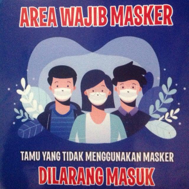 Stiker Waterproof Area Wajib Masker Shopee Indonesia