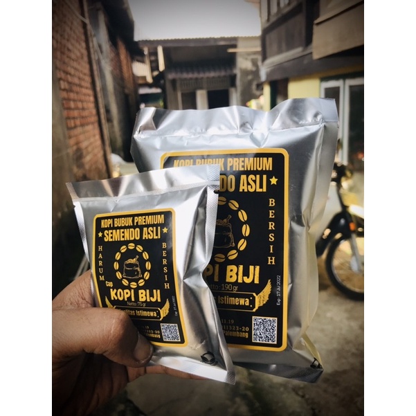 

KOPI BUBUK SEMENDO 75gr (isi 12 pcs) CAP KOPI BIJI