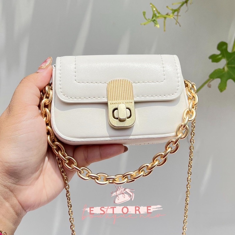 Enya Chain Mini Bag