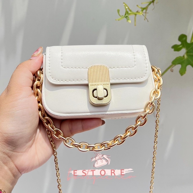 Enya Chain Mini Bag