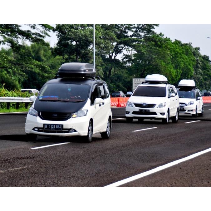 Roofbox Persiapan Mudik Whale Carrier Roof Box Ukuran Besar Dan Kecil