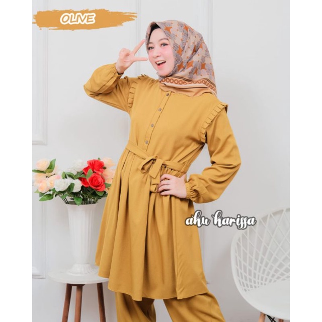 One Set by Aku Karissa