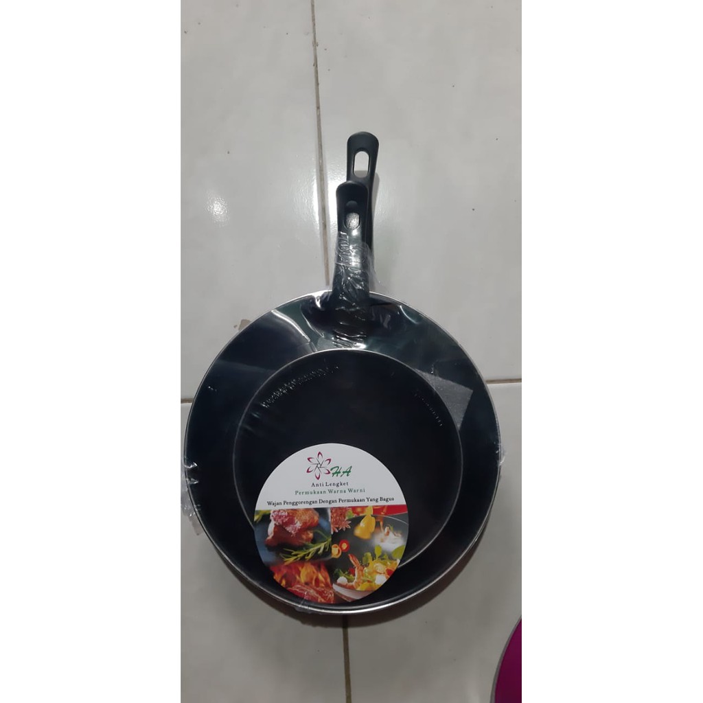 [FREE BUBLE] TEFLON FRY PAN FRYPAN SET 2in1 18cm dan 23cm / 25 cm