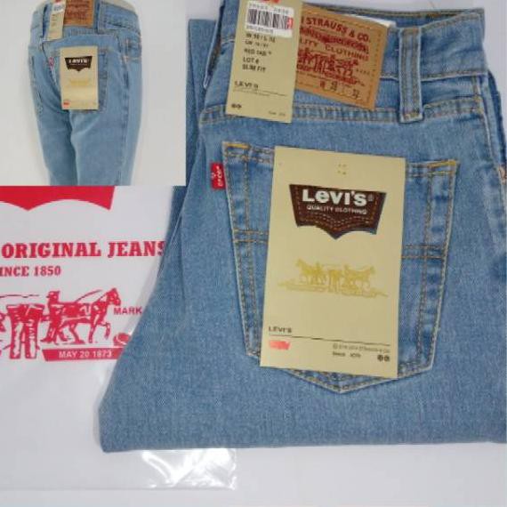 Bagus Banget.. CELANA JEANS JUMBO PRIA / celana Levis jumbo ukuran 40 41 42 43 44 / no besar / Jeans