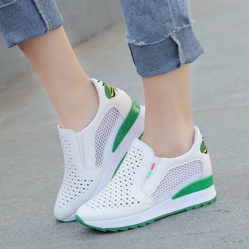 ( AMOUR ) Sepatu Wanita Wedges Brokat Import Fashion Korea 901