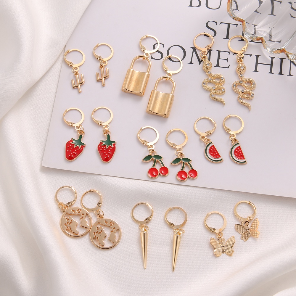 18pcs / Set Anting Bentuk Lingkaran Geometris Cherry Strawberry Bahan Metal Warna Emas Untuk Wanita