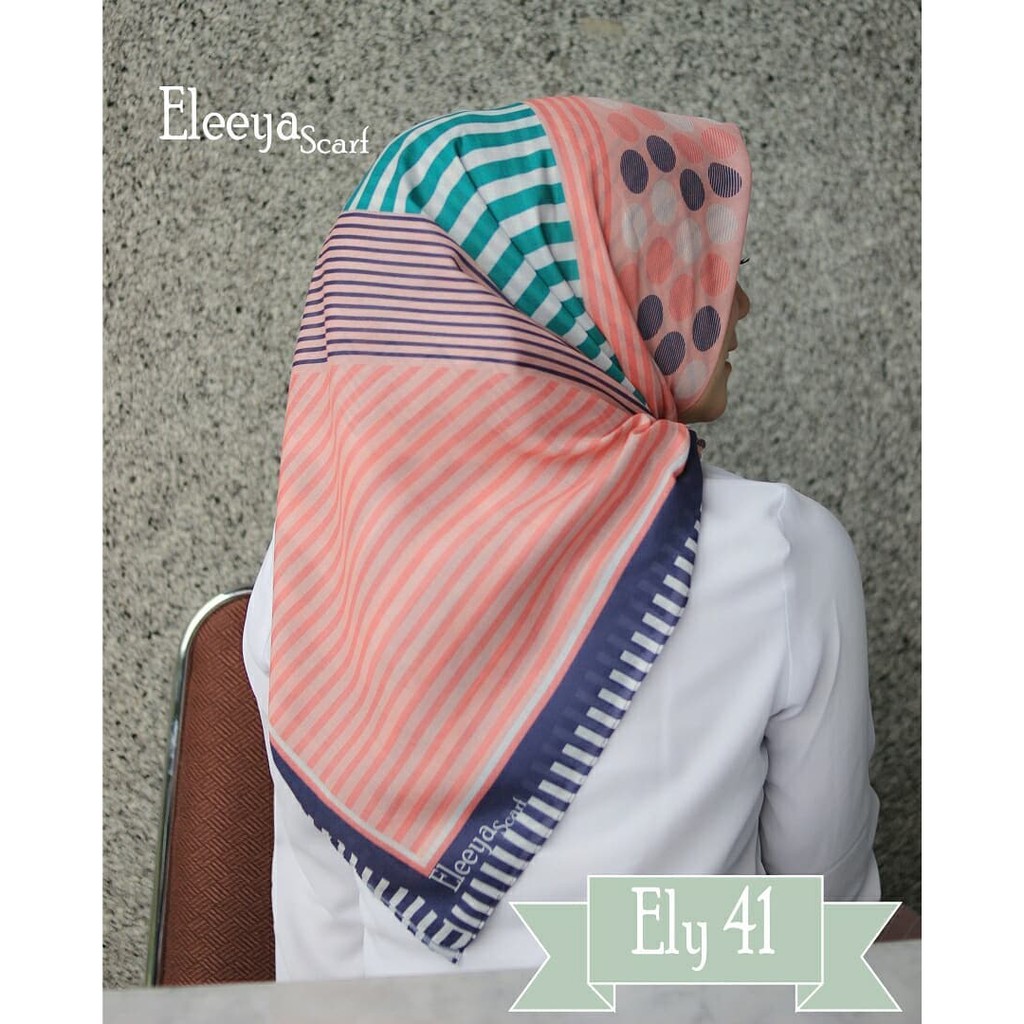 HIJAB SEGIEMPAT MOTIF ELY 41 II Eleeyascarf