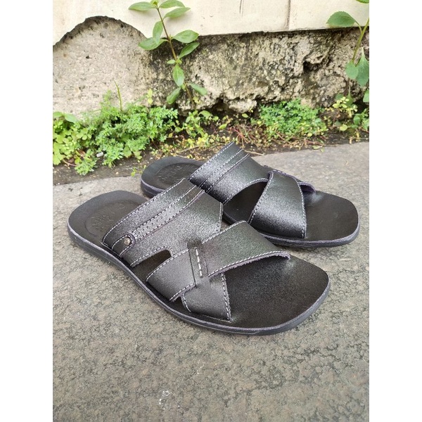 sendal kulit asli,sendal Cibaduyut,sendal kulit terbaru,sendalkulit Cibaduyut,sendal pria kulit asli
