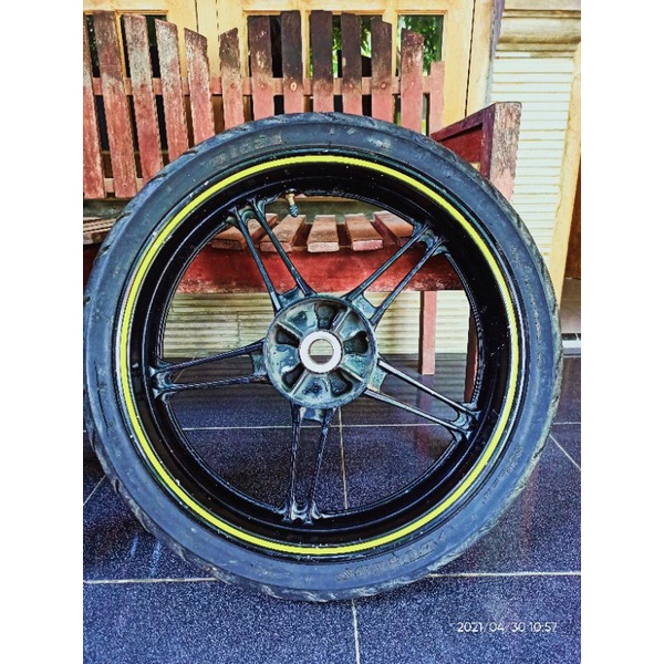 velg belakang new Vixion original copotan motor