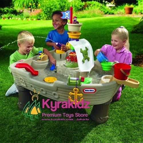 Little Tikes Anchors Away Pirate Ship