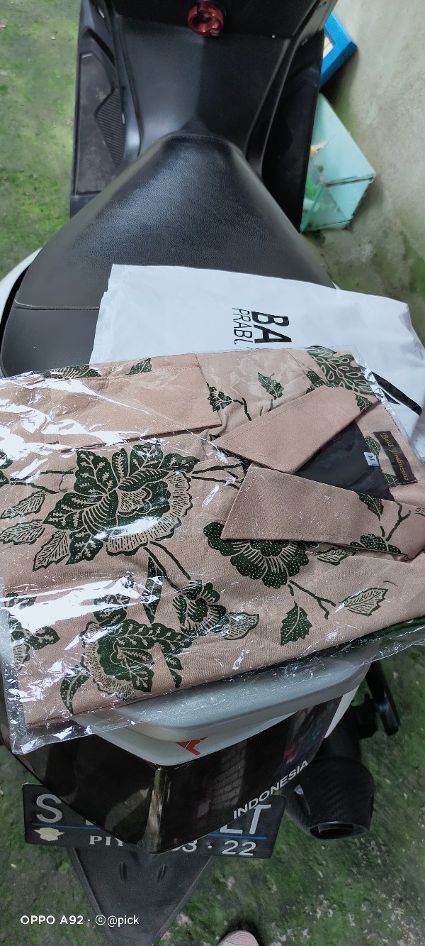 Mawar Satu Kemeja Batik Pria Lengan Panjang Slimfit Katun Printing Hem Baju Atasan Kantor Modern